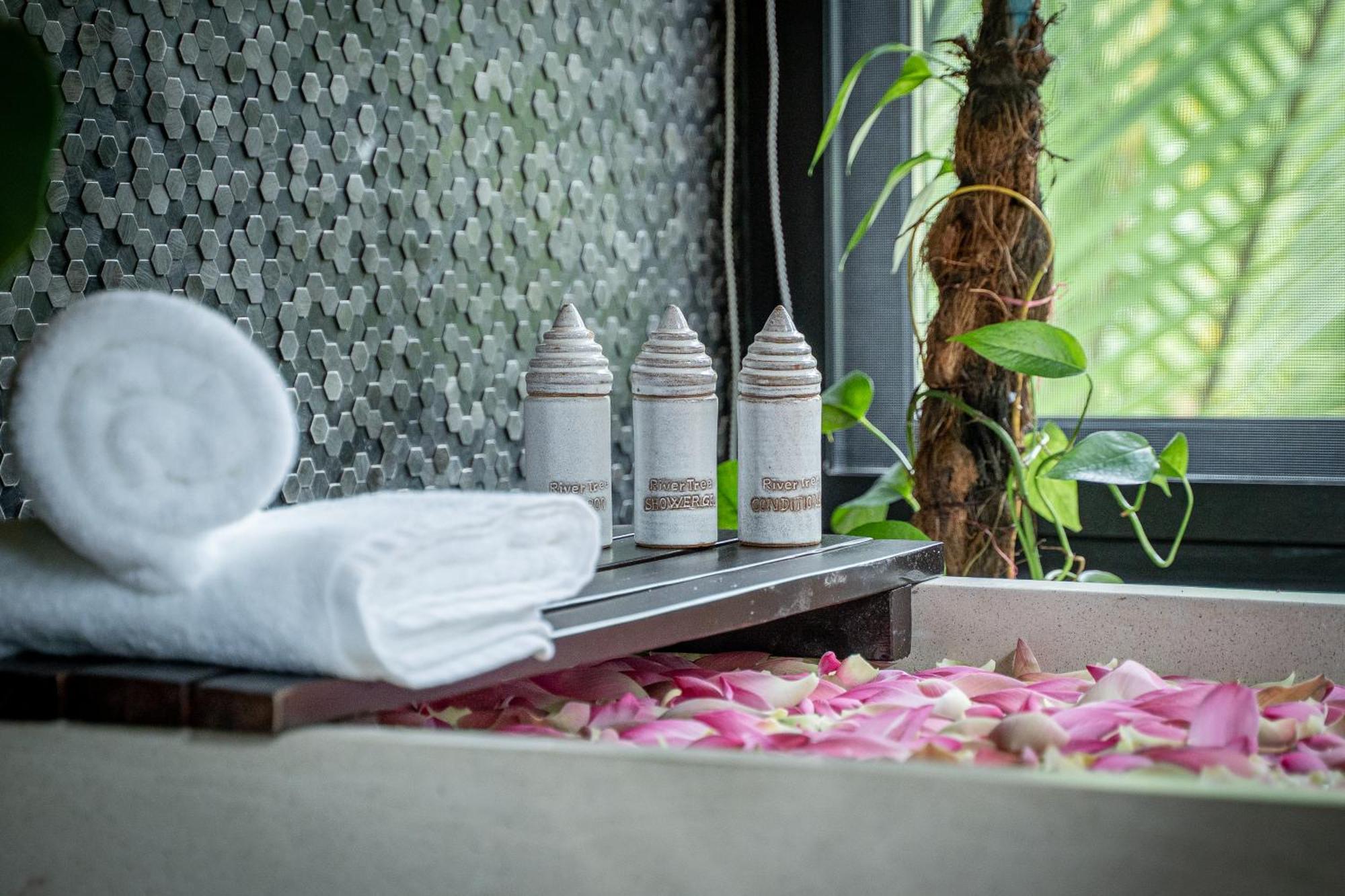 RiverTree Villa&Resort Kampot Esterno foto